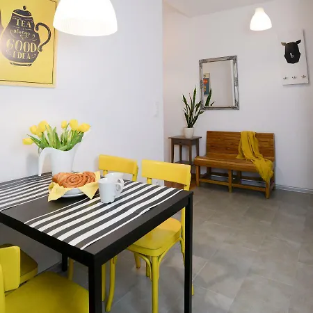 Apartman Mellow Yellow Old Town